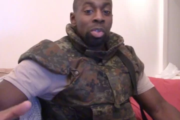 Image tirée d'une vidéo le 11 janvier 2015 diffusée sur les réseaux sociaux islamistes montrant un homme disant s'appeler Amédy Coulibaly