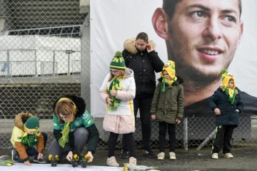 Portrait géant d'Emiliano Sala sur une façade de La Beaujoire, le stade du FC Nantes, le 26 janvier 2020, un an après sa disparition dans un crash d'avion après son transfert à Cardif