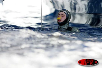 Mercredi 9 juin 2004 - 

Record du monde de plongée en apnée pour Guillaume Néry