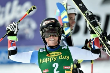 La Suissesse Lara Gut à l'arrivée de la seconde manche du slalom géant de Sölden (Autriche), le 22 octobre 2016