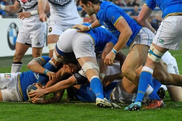 Le Français Paul Gabrillagues inscrit un essai face à l'Italie, le 23 février 2018 à Marseille