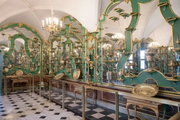 Une salle du musée dit Grünes Gewölbe ("Voûte verte"), situé dans un château de Dresde, dans l'est de l'Allemagne, où ont été volés lundi des bijoux d'une grande valeur. Photo du 9 avril 2019