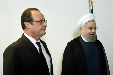 Le président français François Hollande et son homologue iranien Hassan Rohani au siège des Nations Unies à New York, le 27 septembre 2015