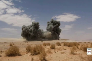Capture d'écran d'une vidéo non datée réalisée le 9 septembre 2026 par le centre de médias d'Ansarullah montrant, selon les autorités houthis, une attaque contre les forces soutenues par l'Arabie saoudite sur les lignes de front de la province de Jawf, au Yemen