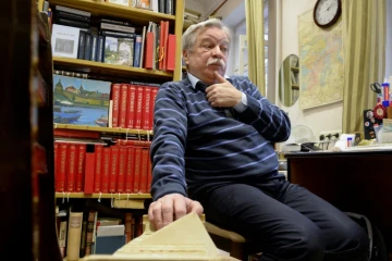 L'historien russe Anatoli Razoumov, lors d'un entretien à l'AFP, à Saint-Pétersbourg, le 10 janvier 2018