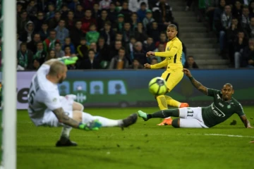 Le PSG de Kylian Mbappé a longtemps buté sur le gardien stéphanois Stéphane Ruffier à Geoffroy-Guichard, le 6 avril 2018