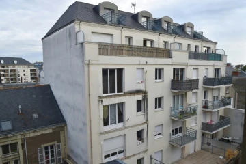 Ouverture du procès de l'effondrement d'un balcon à Anger le 13 octobre 2022