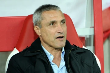 Bernard Casoni, alors entraîneur d'Auxerre, le 29 octobre 2013 lors du match de Coupe de la Ligue face à Lille à Villeneuve-d'Ascq