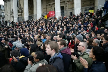 Rassemblement pour une minute de silence le 23 mars place de la Bourse à Bruxelles