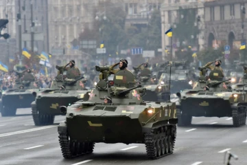Des véhicules blindés à Kiev, le 24 août 2016
