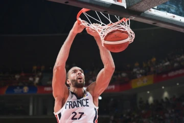 Le Français Rudy Gobert lors de la victoire sur l'Allemagne 78-74 à Shenzhen le 1er septembre 2019 lors du Mondial