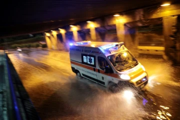 Au moins sept personnes sont mortes dans l'accident d'un bus hongrois transportant des enfants, survenu à une sortie de l'autoroute de Vérone
