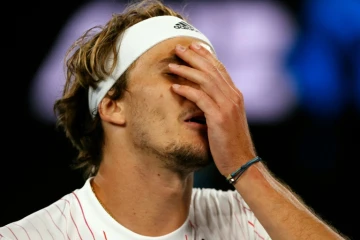 Alexander Zverev à l'Open d'Australie lors de son match du premier tour contre con compatriote allemand Daniel Altmaier le 17 janvier 2022 à Melbourne