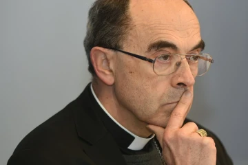 Le cardinal de Lyon, Philippe Barbarin lors d'une conférence de presse à Lourdes, le 15 mars 2016