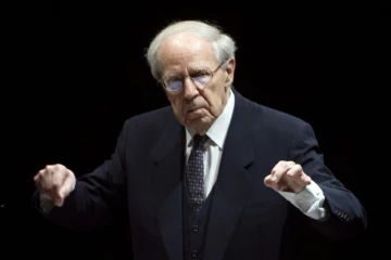 Le chef d'orchestre Pierre Boulez le 21 décembre 2011 à Paris