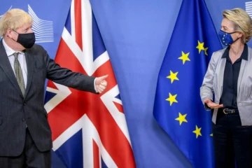 Boris Johnson et Ursula von der Leyen, le 9 décembre 2020 à Bruxelles