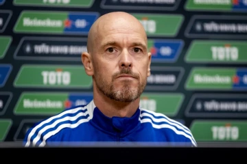 L'entraîneur de l'Ajax Amsterdam Erik ten Hag, qui rejoindra la saison prochaine Manchester United, en conférence de presse à Amsterdam le 15 avril 2022