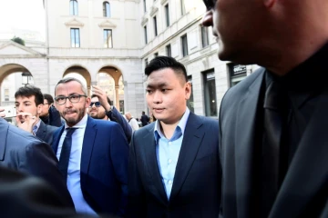 Han Li, représentant le consortium chinois Sino-Europe Sports (SES) venant finaliser lm'achat du Milan AC, le 13 avril 2017 à Milan