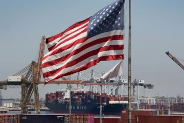 Un porte-conteneurs en provenance d'Asie dans le port de Long Beach, en Californie, le 1er août 2019