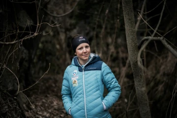 La Française Axelle Gachet Mollaret pose à la veille de la 35e édition de la Pierra Menta, transformée en Championnat du monde longue distance par équipes en raison de la crise sanitaire, le 12 mars 2021 à Arêches-Beaufort