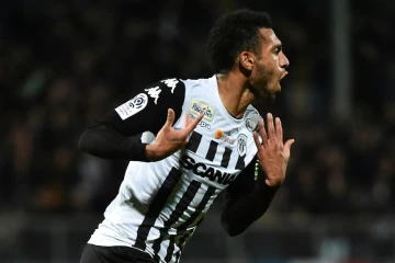 Le milieu de terrain d'Angers,  Angelo Fulgini au cours du match nul  avec Nice (1-1), pour la 33e journée de L1, au stade Raymond-Kopa d'Angers, le 13 avril 2018  
