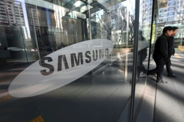 Trois cadres dirigeants de Samsung ont démissionné après leur inculpation pour corruption, dans le cadre d'un vaste scandale
