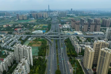 Chengdu, l'une des plus grandes villes de Chine, a annoncé jeudi la prolongation du confinement anti-Covid