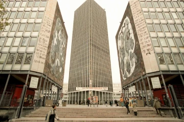 L'entrée du campus de l'université Jussieu, à Paris, en 2000