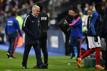 Le sélectionneur français Didier Deschamps réagi à la défaite de la France  contre la Colombie lors d'un match amical au Stade de France, le 23 mars 2018