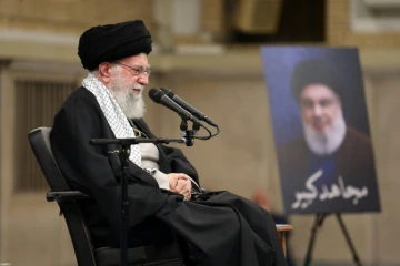 Le guide suprême iranien, l'ayatollah Ali Khamenei, a indiqué le 27 octobre 2024 qu'il ne fallait "ni exagérer ni minimiser" les frappes menées par Israël la veille contre des sites militaires en Iran