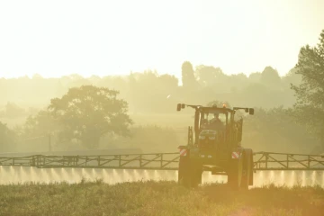 Le plan Ecophyto 2030, destiné à réduire l'usage des pesticides en France, sera présenté lundi par le gouvernement, avec pour principale mesure la mise en place d'un nouvel indicateur