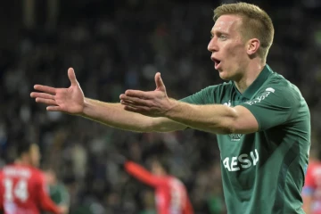 L'attaquant de Saint-Etienne Robert Beric buteur lors de la victoire à domicile sur Nîmes 2-1 en match décalé de la 30e journée le 1er avril 2019 