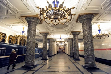 Une station de métro de Saint-Petersbourg, le 14 novembre 2012