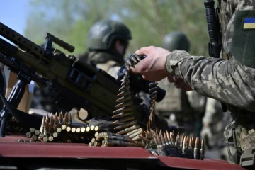 Des soldats des forces armées ukrainiennes lors d'un exercice d'entraînement militaire dans la région de Kiev, le 10 avril 2024