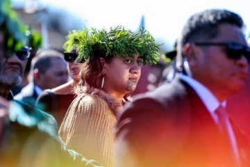La nouvelle reine des Maoris Nga Wai hono i te po Paki, lors des funérailles de son père sur l'Île du Nord en Nouvelle-Zélande, le 5 septembre 2024