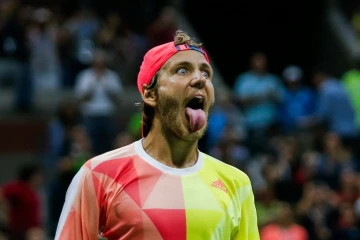 Lucas Pouille célèbre sa victoire face à Rafael Nadal, le 4 septembre 2016 à New York