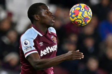 Le défenseur français de West Ham, Kurt Zouma, contre Watford en Premier League, le 8 février 2022 à Londres  