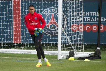 Le gardien du PSG Alphonse Aréola  à l'entraînement le 11 août 2016 au Camp des loges