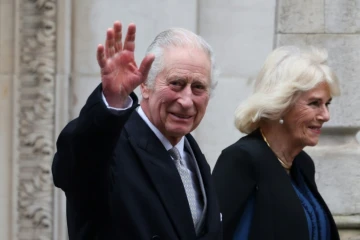 Le roi Charles III avec la reine Camilla , à Londres, le 29 janvier 2024