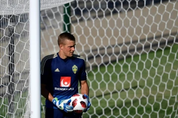 Le gardien de la Suède Karl-Johan Johnsson lors d'une séance d'entraînement, le 4 juillet 2018 à Gelendzhik