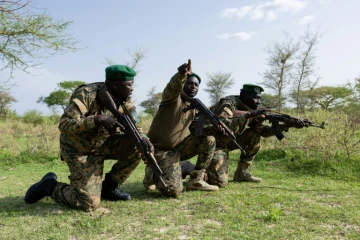 Des gardes forestiers et fauniques près de la base anti-braconnage du parc national de Zah Soo, le 12 juin 2024 à Binder, dans le sud-ouest du Tchad