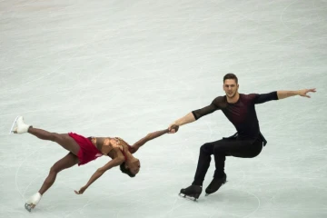 Le couple français Vanessa James et Morgan Ciprès lors du programme court des Mondiaux de patinage artistique, le 20 mars 2019 à Saitama 