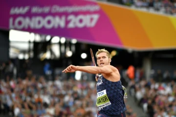 Kevin Mayer au lancer du javelot, épreuve du décathlon des Mondiaux de Londres, le 12 août 2017