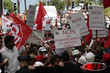 Jeudi 10 mars 2005 - 
Manifestation des syndicats du public et du privé contre la politique du gouvernement