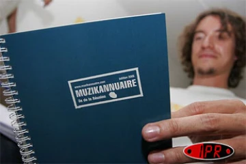 Mardi 22 novembre 2005 -

Musikannuaire 2006 recense les coordonnées de 240 artistes réunionnais