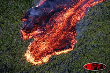 Jeudi 19 août 2004

La lave du Piton de la Fournaise menace la route nationale 2