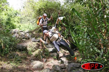 Mercredi 16 mai 2007 - Hellbourg (Salazie) -

4ème journée de raid pour les concurrents du Réunion d'Aventures