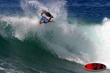 Dimanche 2 novembre 2003 -

Image de la finale du du championnat de surf et de bodyboard 2003 à Saint-Pierre