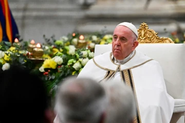 Ceux qui criminalisent l'homosexualité ont "tort", dit le pape