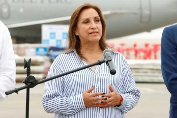 Pérou: la présidente demande des élections anticipées pour sortir du "bourbier"